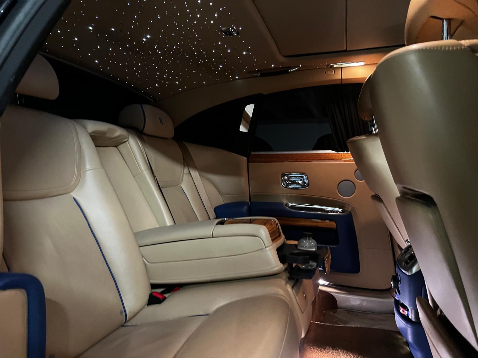 Rolls-Royce Phantom: FFGR Canada prestige chauffeured fleet